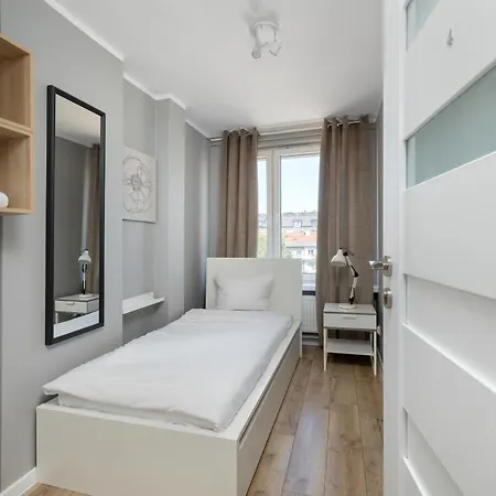 Apartment Jagiellonska Guest Spots By Bookinghost